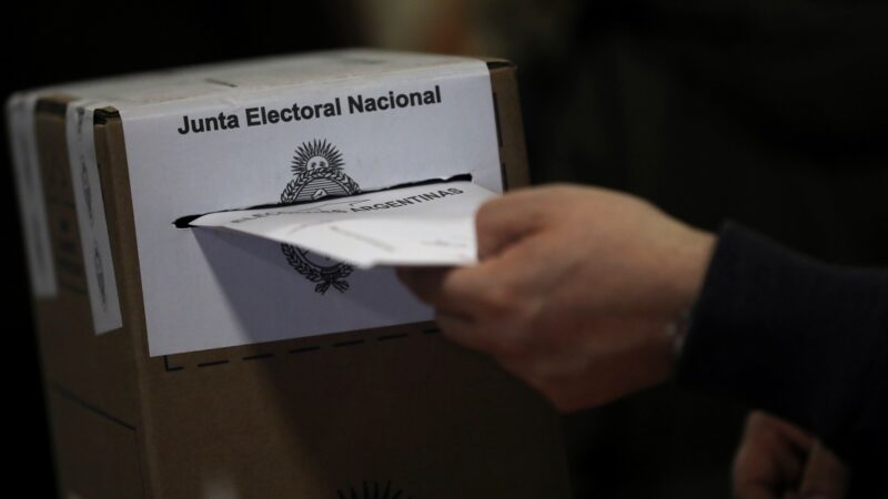 Eleições na Argentina: candidatos à Presidência participam de 1º debate