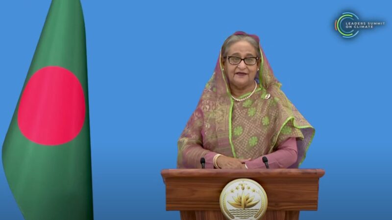 Sheikh Hasina, primeira-ministra de Bangladesh, vence eleições e vai para o quinto mandato