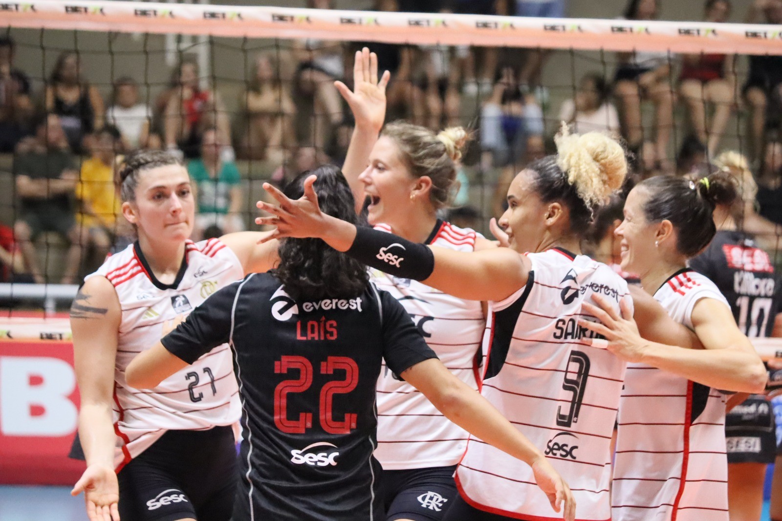 Sesc-Flamengo bate o Sesi-Bauru pela Superliga Feminina e vence a 14ª seguida