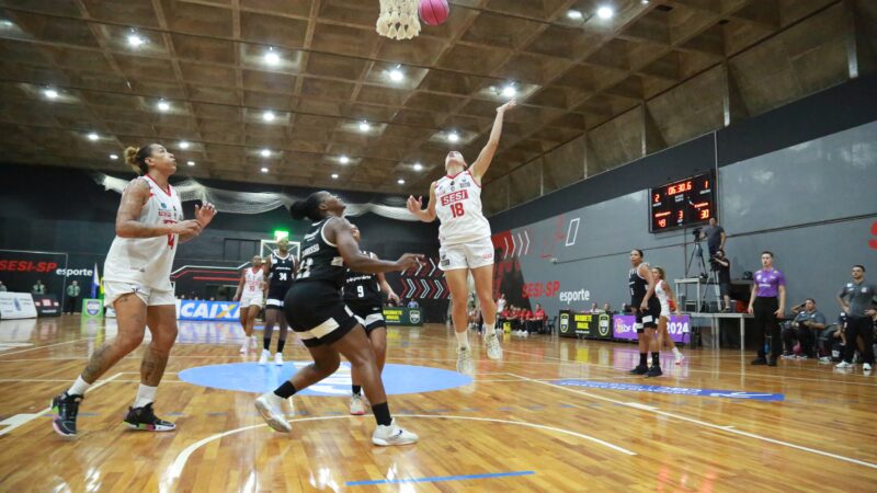 Sesi Araraquara domina duelo pela ponta da LBF e vence Corinthians por 21 pontos de diferença