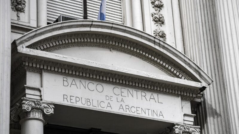 BC da Argentina corta juros para 60% com otimismo sobre inflação