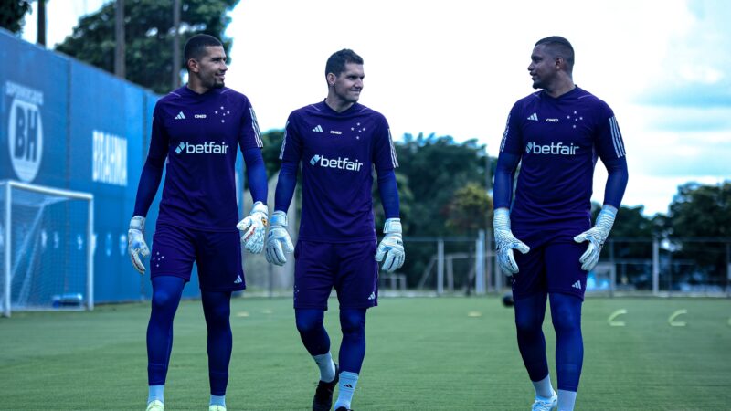 Cruzeiro busca novo goleiro, situação de Cabral se arrasta, e Seabra banca Anderson: “Tem recursos”