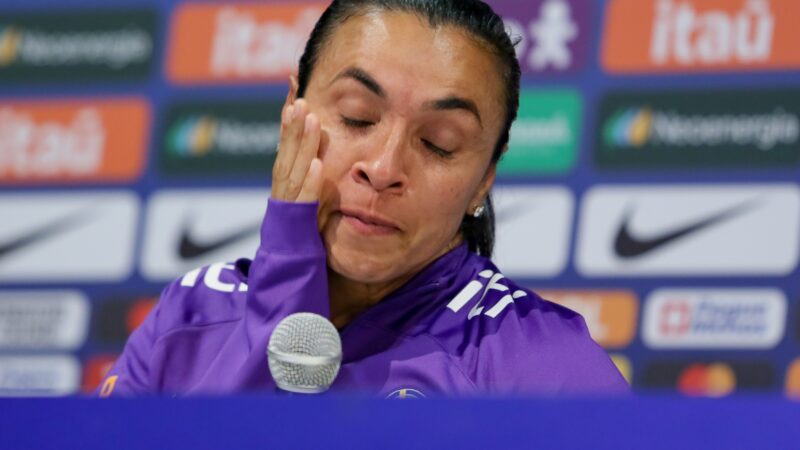 Emocionada, Marta chora ao projetar Copa no Brasil e já faz planos por 2027: “Sempre sonhei”