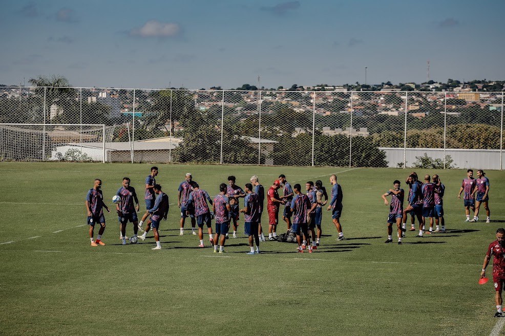 Escalação do Vila Nova: Tigre tem mais um desfalque para final contra o Paysandu