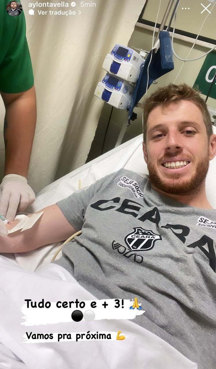 Substituído após pancada na cabeça, Aylon posta foto: “Tudo certo e mais três”