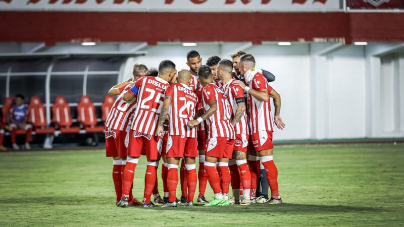 Técnico do Náutico mantém convicção de classificação na Série C: “Sempre olho pra cima”