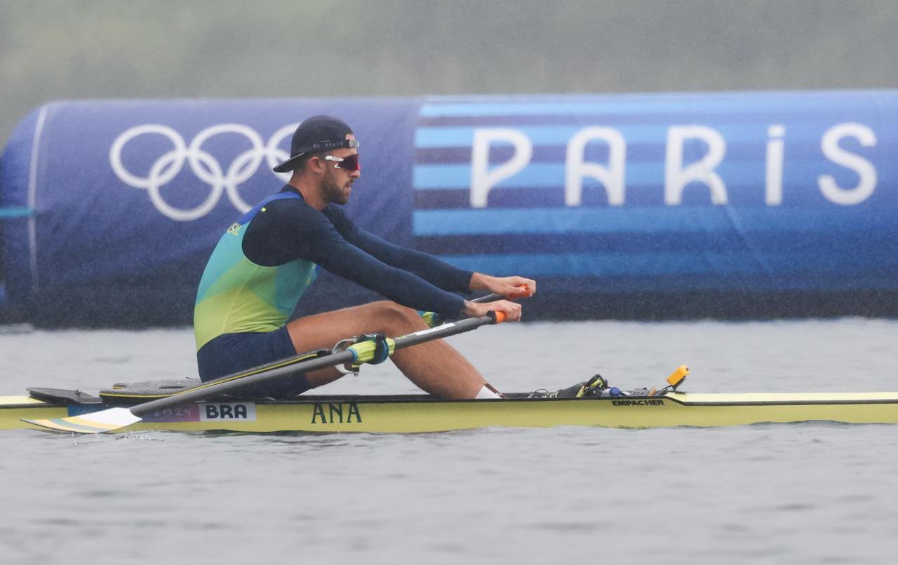 Lucas Verthein e Beatriz Tavares garantem vaga nas quartas de final do remo em Paris