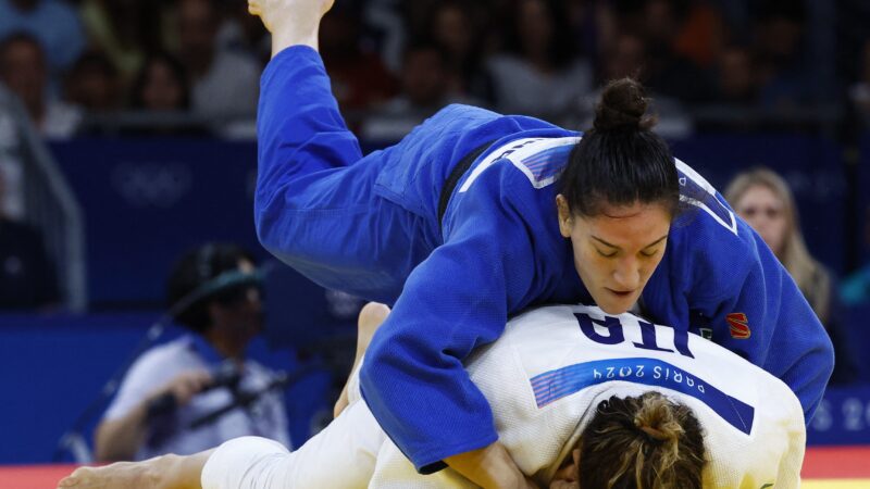 Olimpíadas 2024: Mayra Aguiar e Leonardo Gonçalves são eliminados na luta de estreia no judô