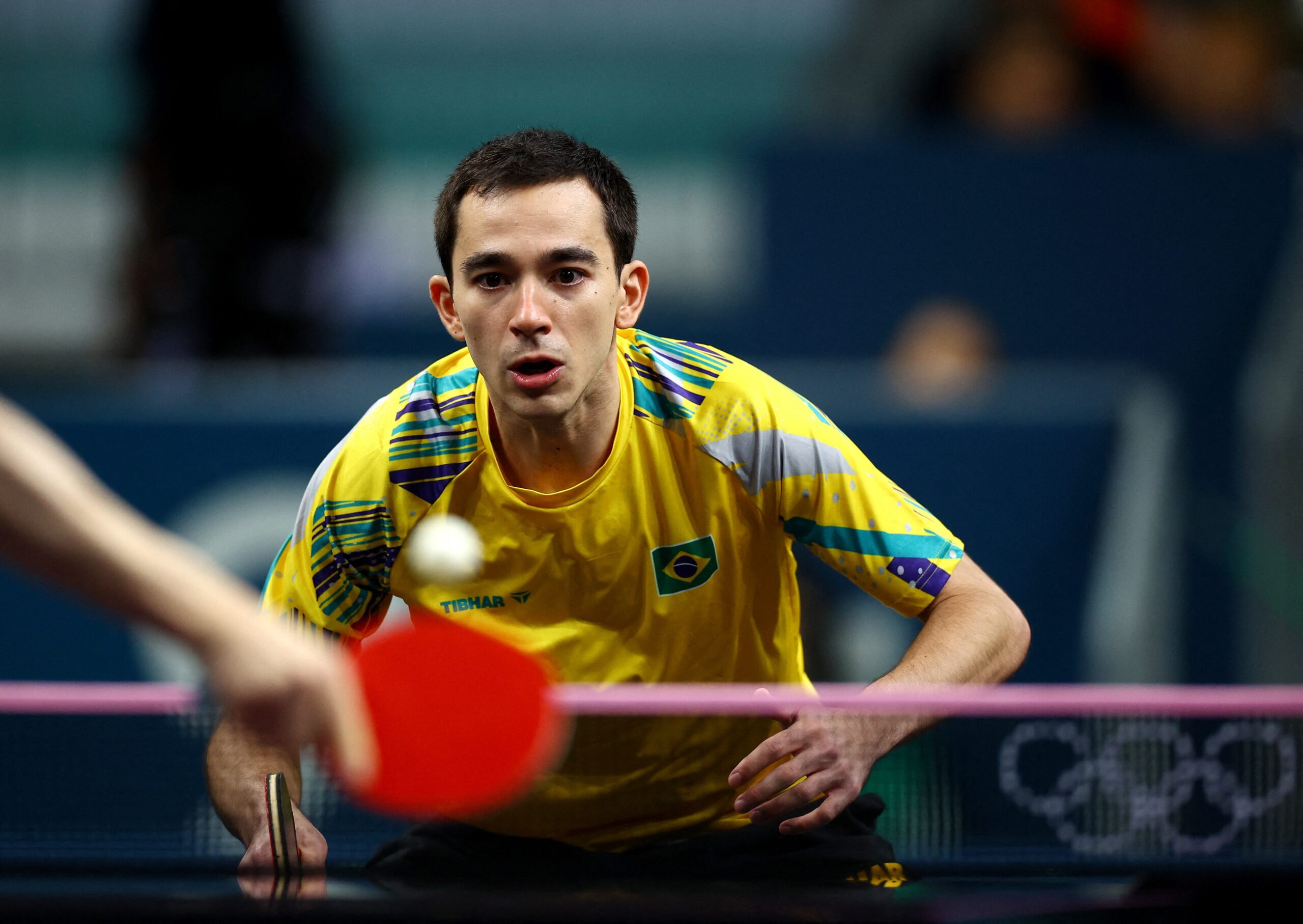 Hugo Calderano atropela sul-coreano, faz história e vai à semifinal do tênis de mesa