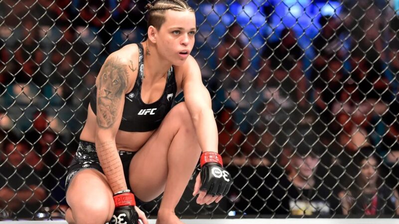 Sergipana Eduarda Moura volta ao octógono do UFC em novembro para encarar Veronica Hardy