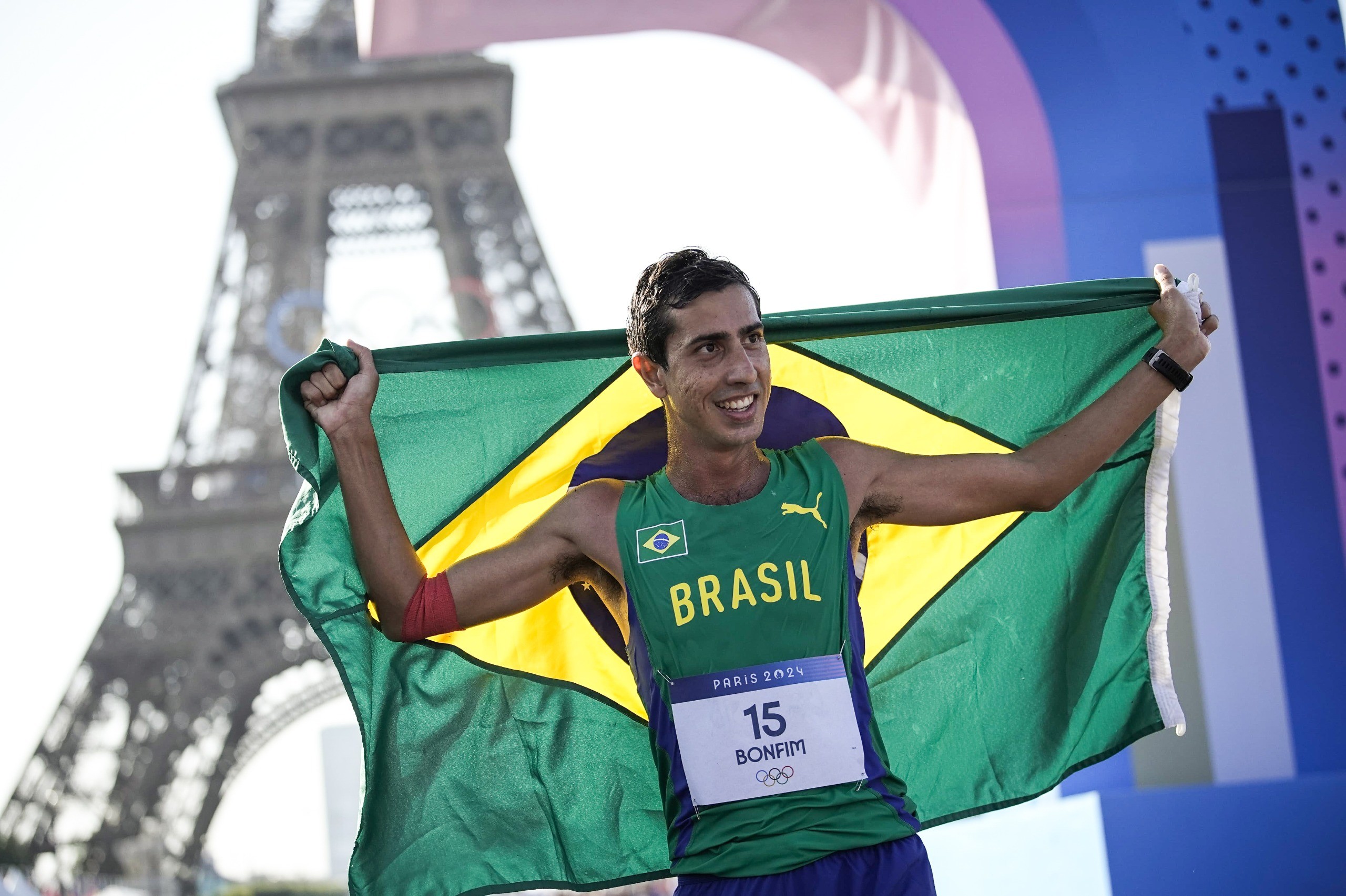 Com Caio Bonfim, DF chega a nove medalhistas olímpicos na história