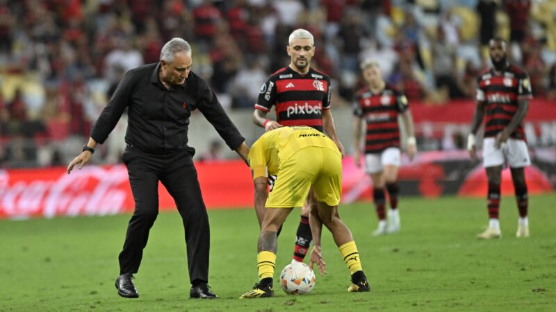 Desordem e nervosismo pautam um péssimo Flamengo contra o Peñarol