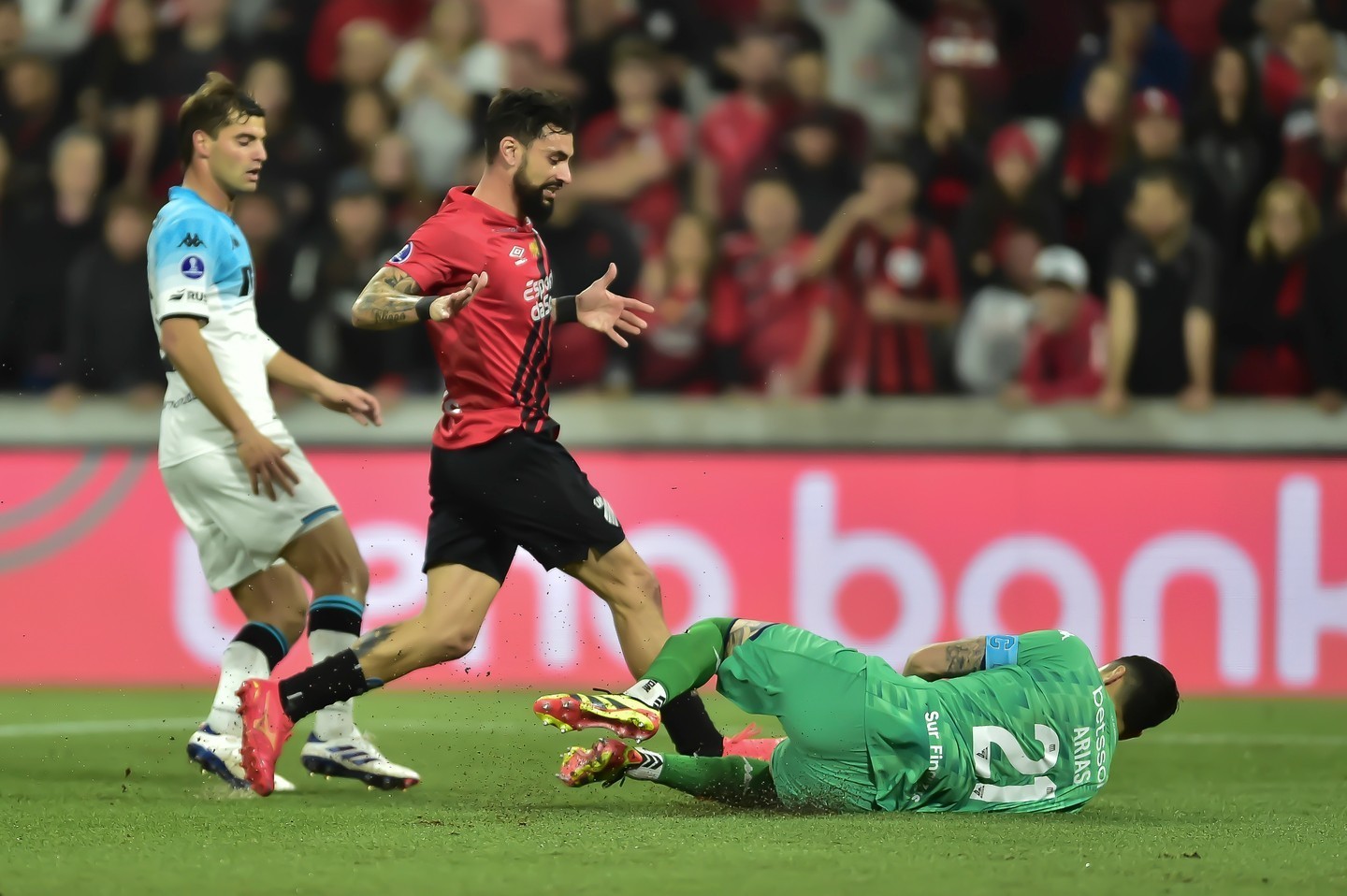 Athletico 1×0 Racing: gol e melhores momentos do jogo das quartas da Sul-Americana