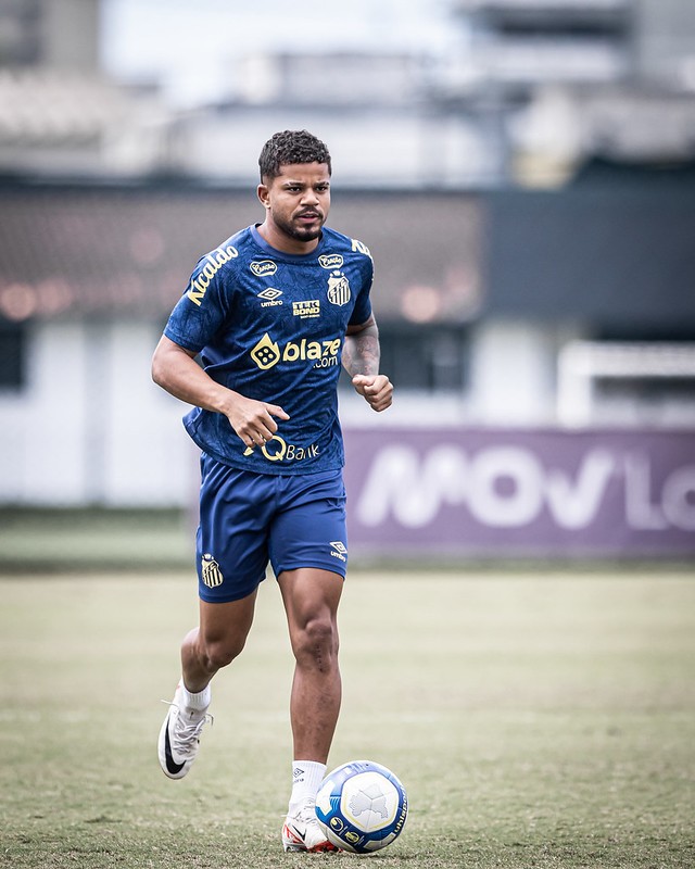 Santos mescla jogadores do sub-20, profissional e afastados para disputa do Brasileiro de Aspirantes