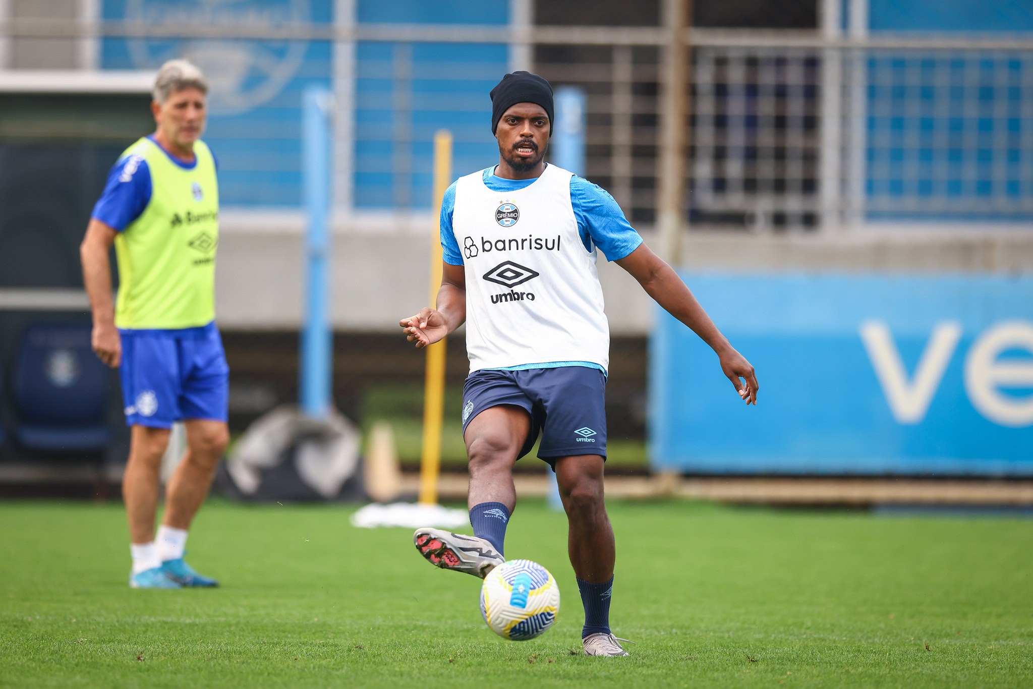 Jemerson desfalca o Grêmio por suspensão com cartões recebidos no Atlético-MG