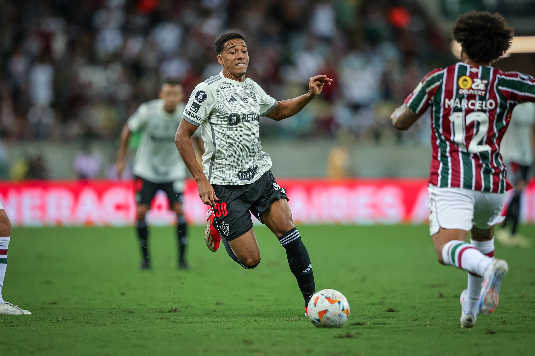 Após derrota do Atlético-MG, Palacios tem conversa com Victor Bagy e deixa Maracanã chorando