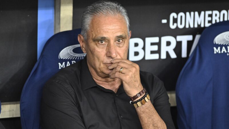 Tite comenta xingamentos após derrota do Flamengo para o Peñarol: “Dói no lado humano”