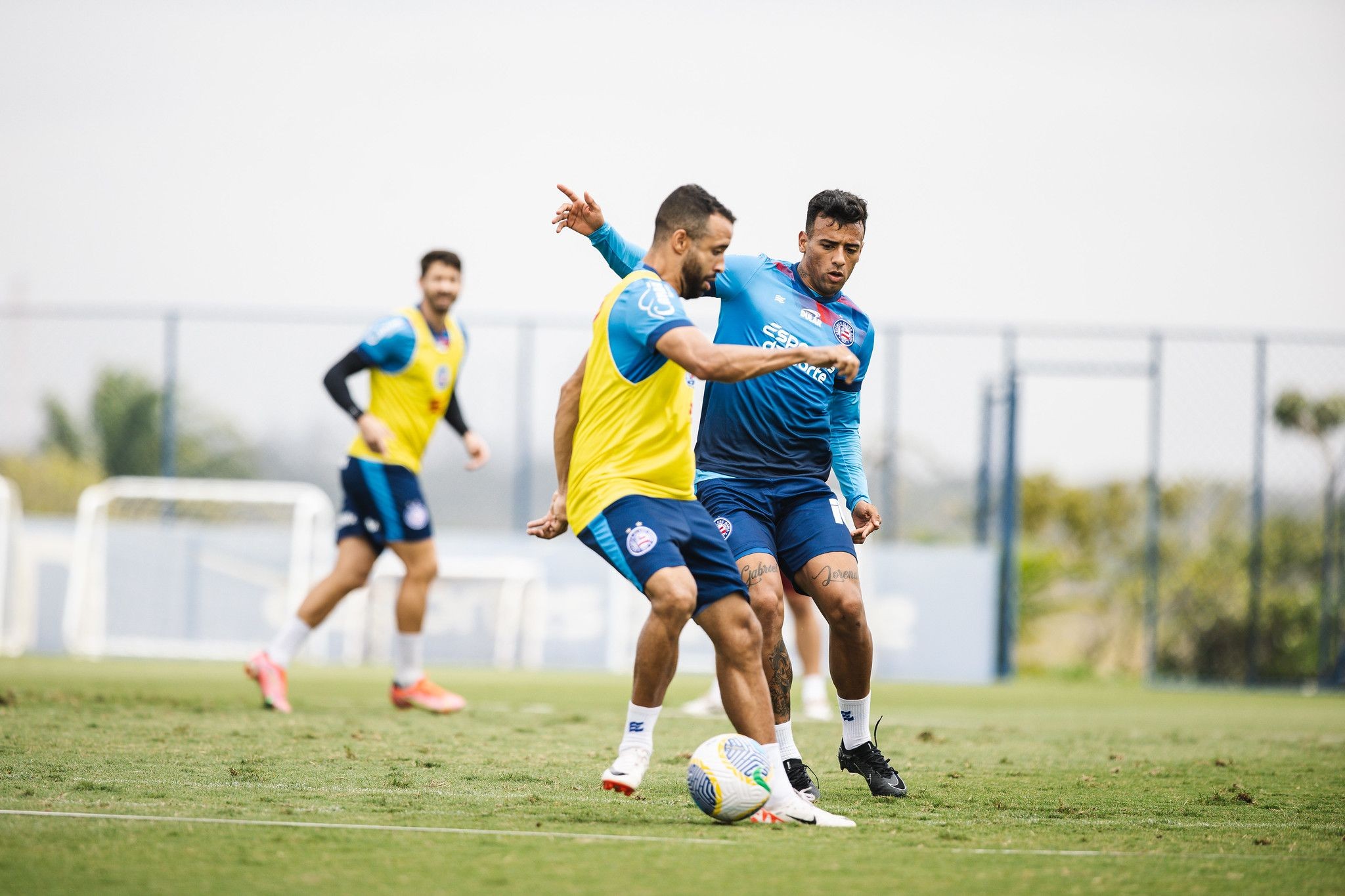 Equipe com mais passes na Série A, Bahia busca aliar posse de bola com gols para superar Bragantino