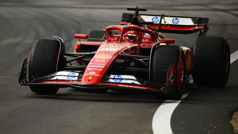 GP de Singapura: Charles Leclerc lidera 1º treino livre