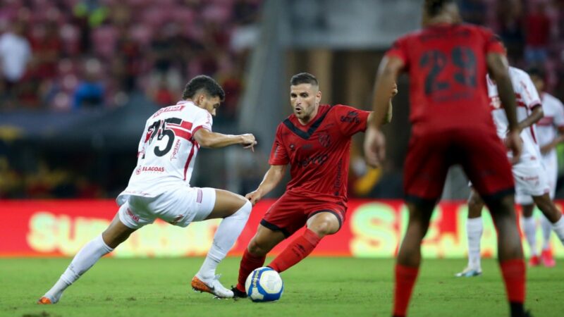 Sport perde Felipe para enfrentar o Goiás, e pode ter estreia na equipe titular; confira opções para Pepa