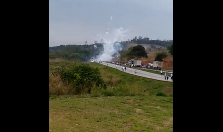 Em 2022, organizadas de Cruzeiro e Palmeiras se enfrentaram em rodovia de MG com quatro baleados