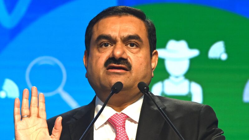 Bilionário indiano Gautam Adani é indiciado em caso de suborno nos EUA