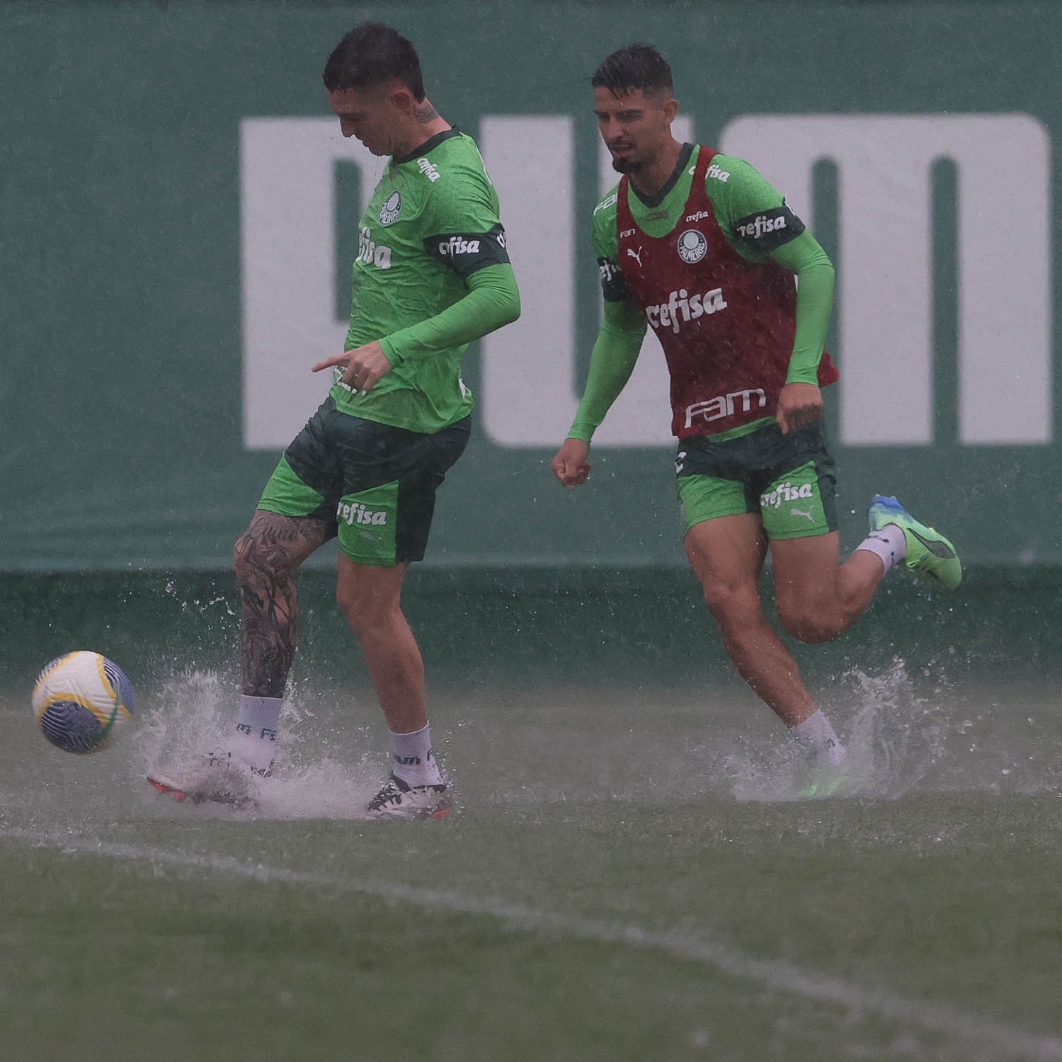 Escalação: Palmeiras pode ter novidades na defesa e ataque para enfrentar o Grêmio