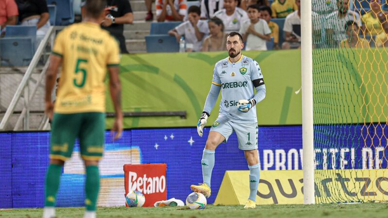 Walter lamenta momento do Cuiabá e indica saída em caso de queda: “Acaba sendo um adeus”