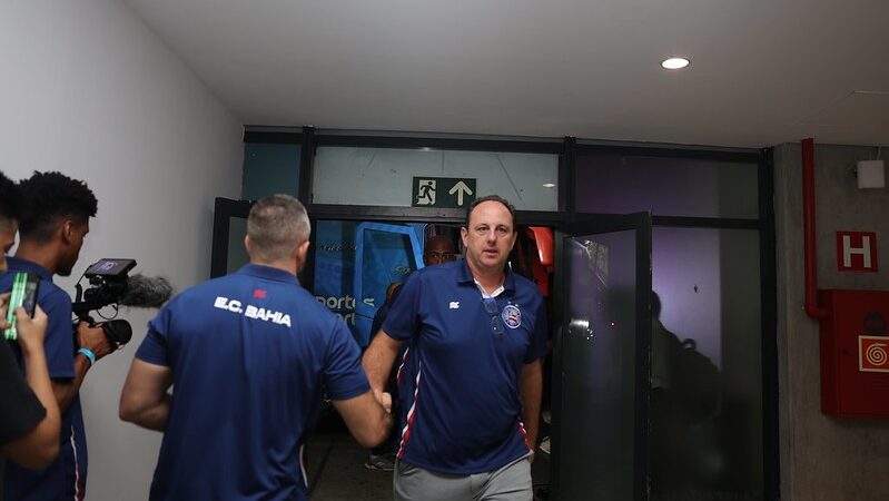 Ceni pede desculpas por má fase do Bahia, mas ainda acredita em Libertadores: “Vai ser possível”