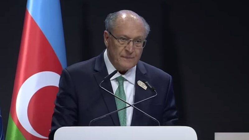 Na COP 29, Alckmin chama de ‘ambiciosa’ meta do Brasil de reduzir emissões em até 67% antes de 2035; ambientalistas criticam