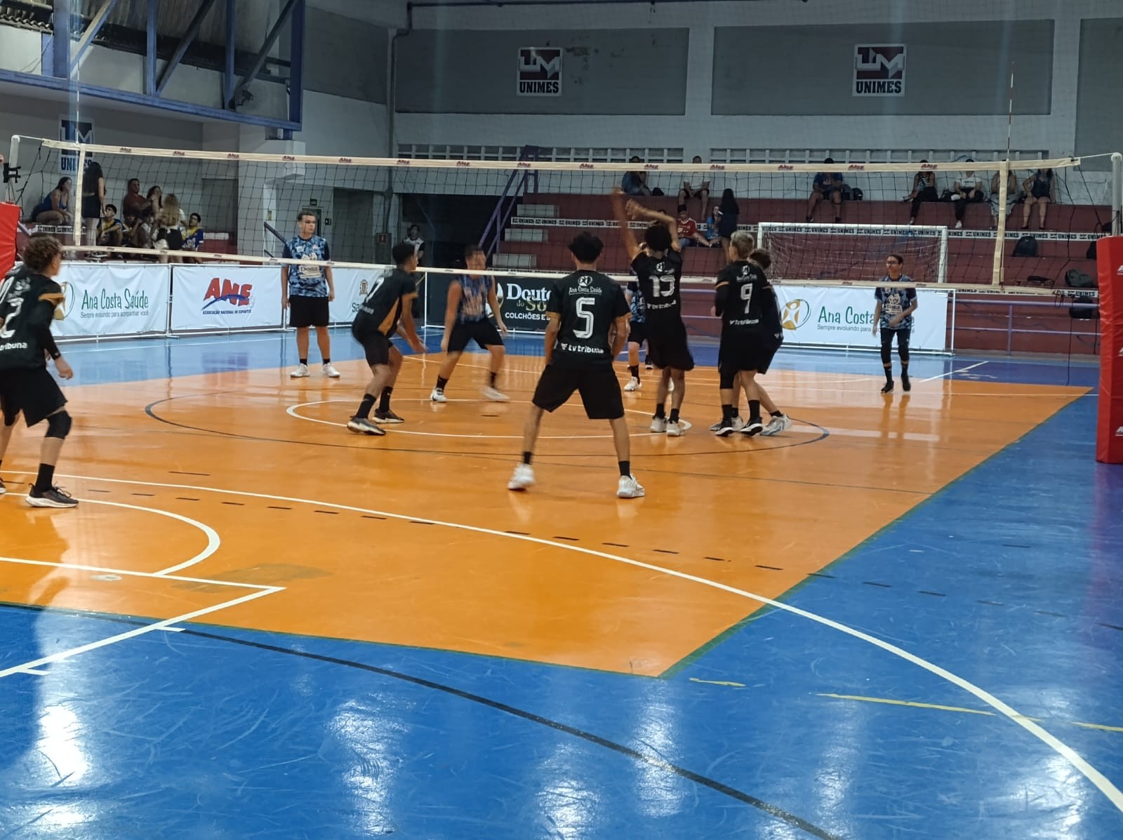 Vila Tupi assegura liderança do grupo 1 do masculino da 8ª Copa de Vôlei