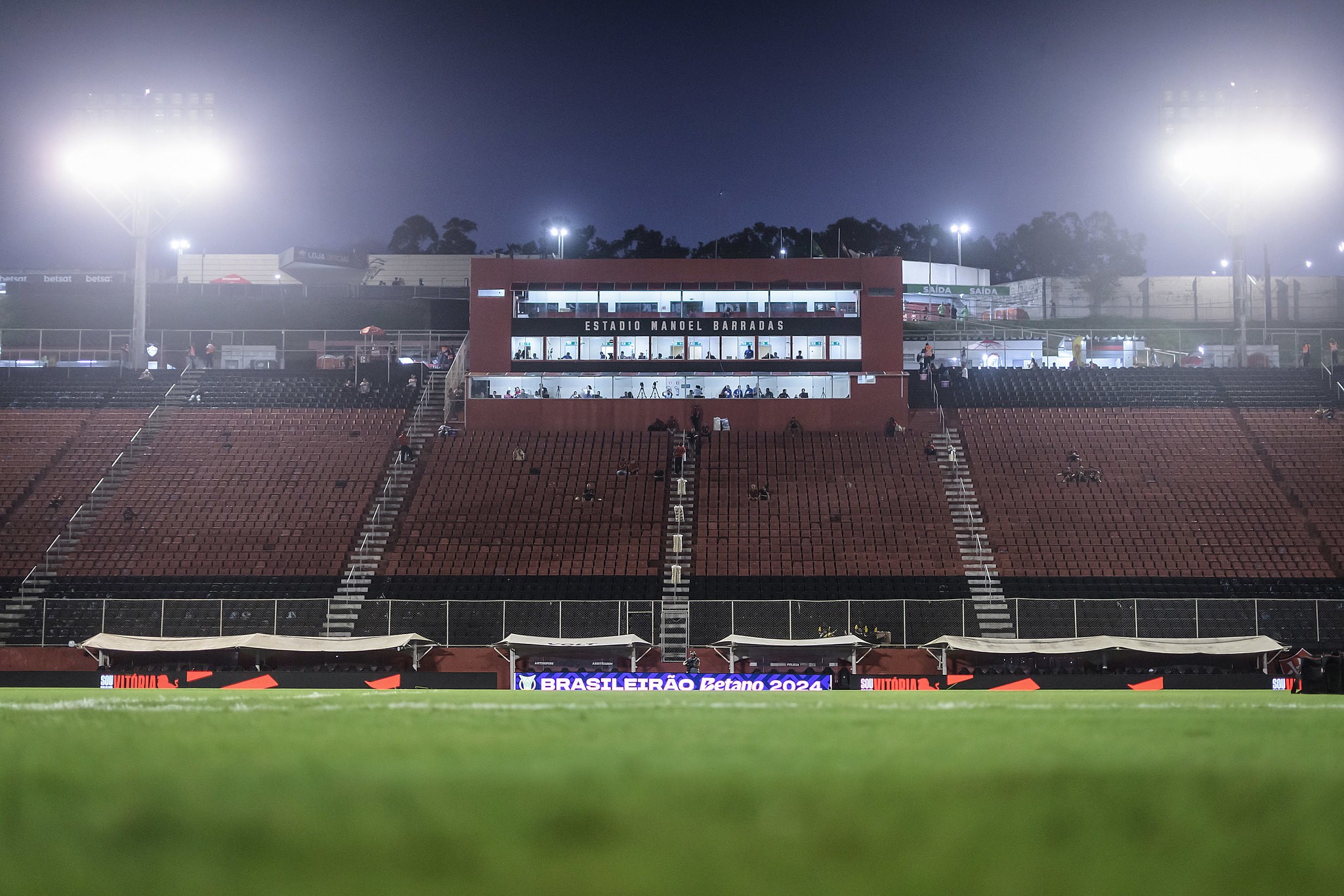 Vitória x Grêmio: onde assistir ao vivo, horário e escalações