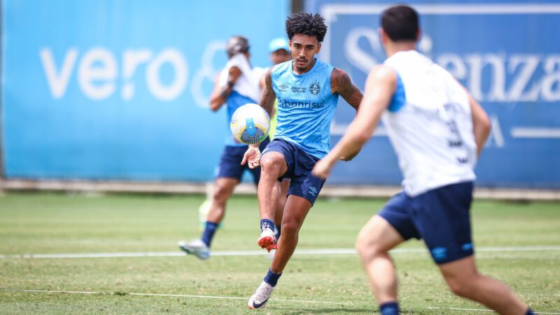 Grêmio antecipa saída de volante Du Queiroz