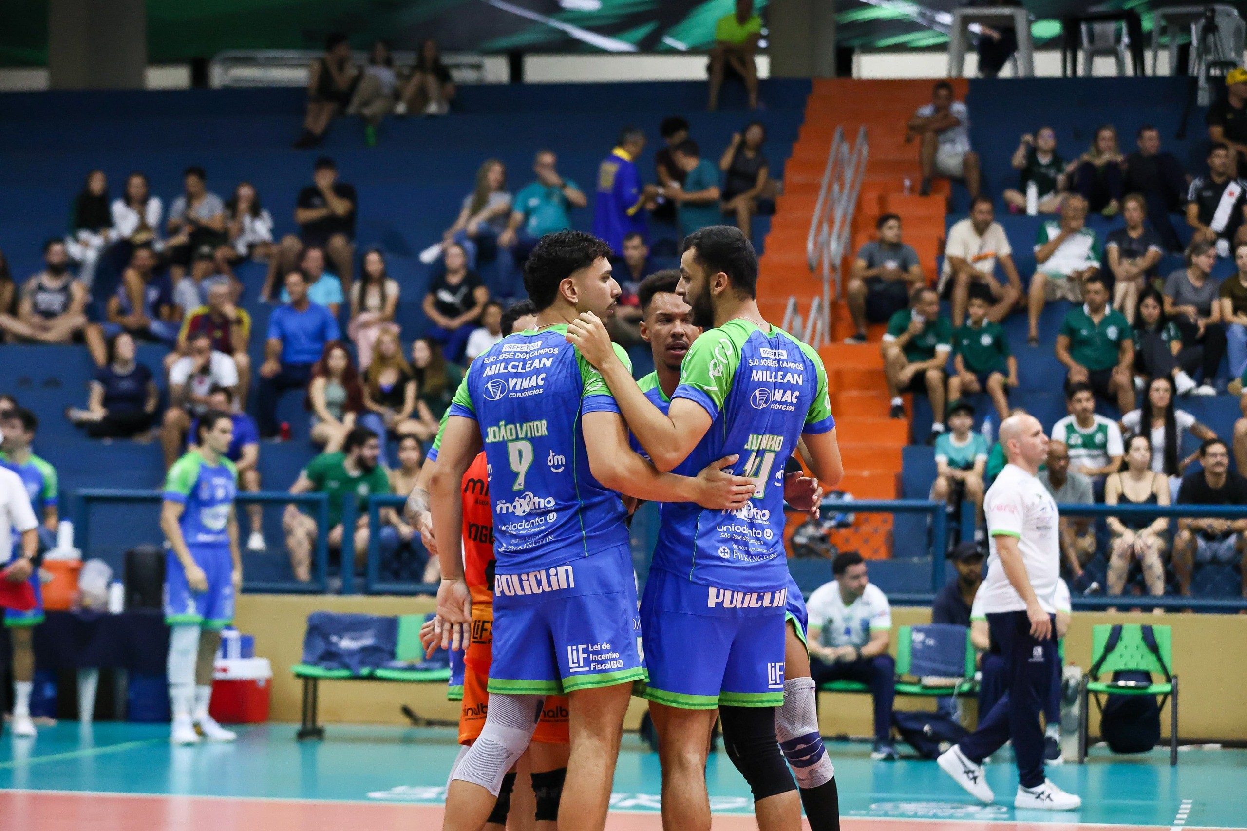 São José perde para o Goiás por 3 sets a 0 na Superliga de Vôlei