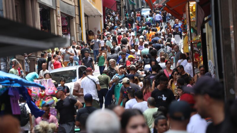 Brasil atinge menor nível de pobreza e extrema pobreza da série histórica do IBGE