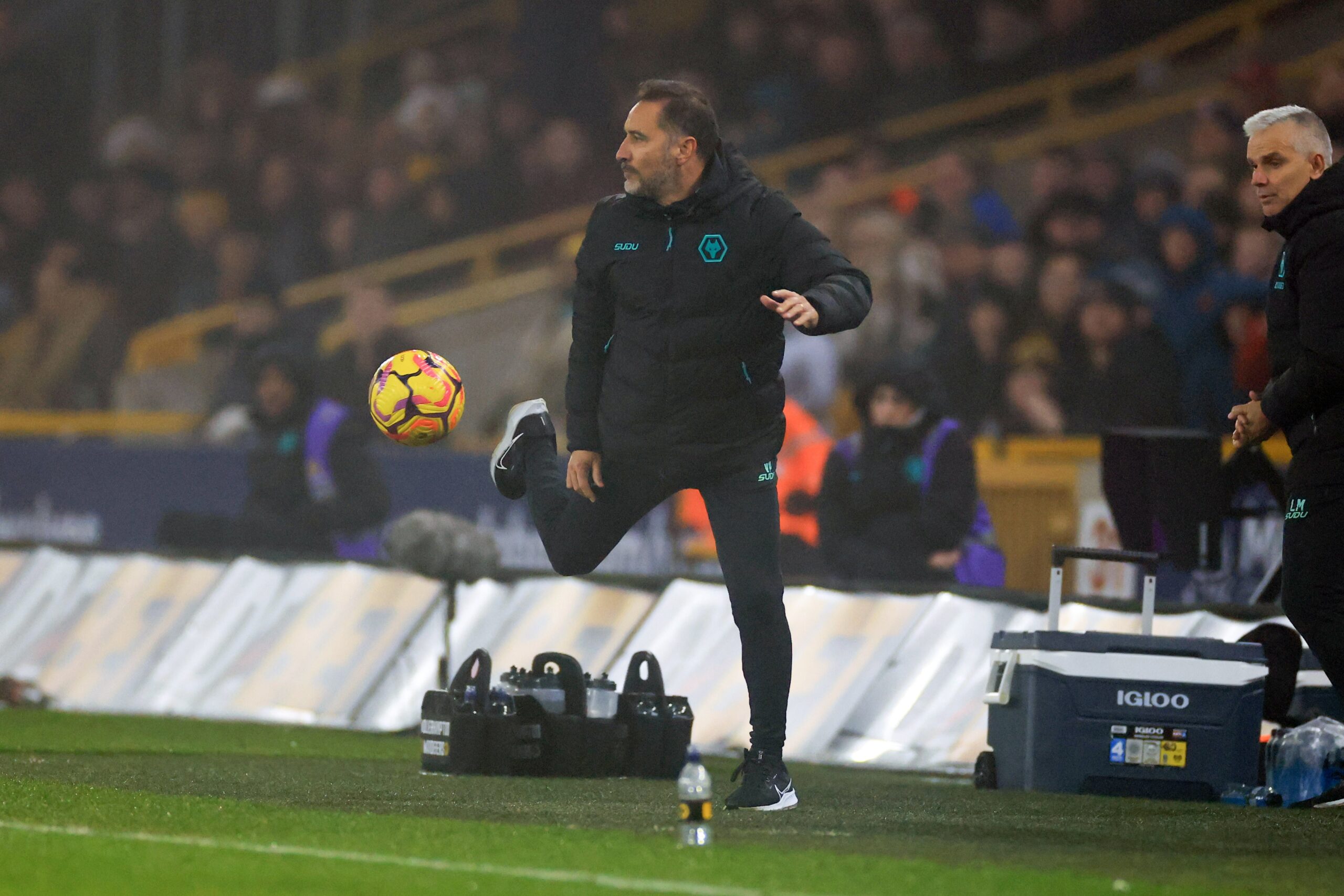 Ex-Flamengo, Vítor Pereira exalta Inglaterra após segunda vitória no Wolves: “País do futebol”