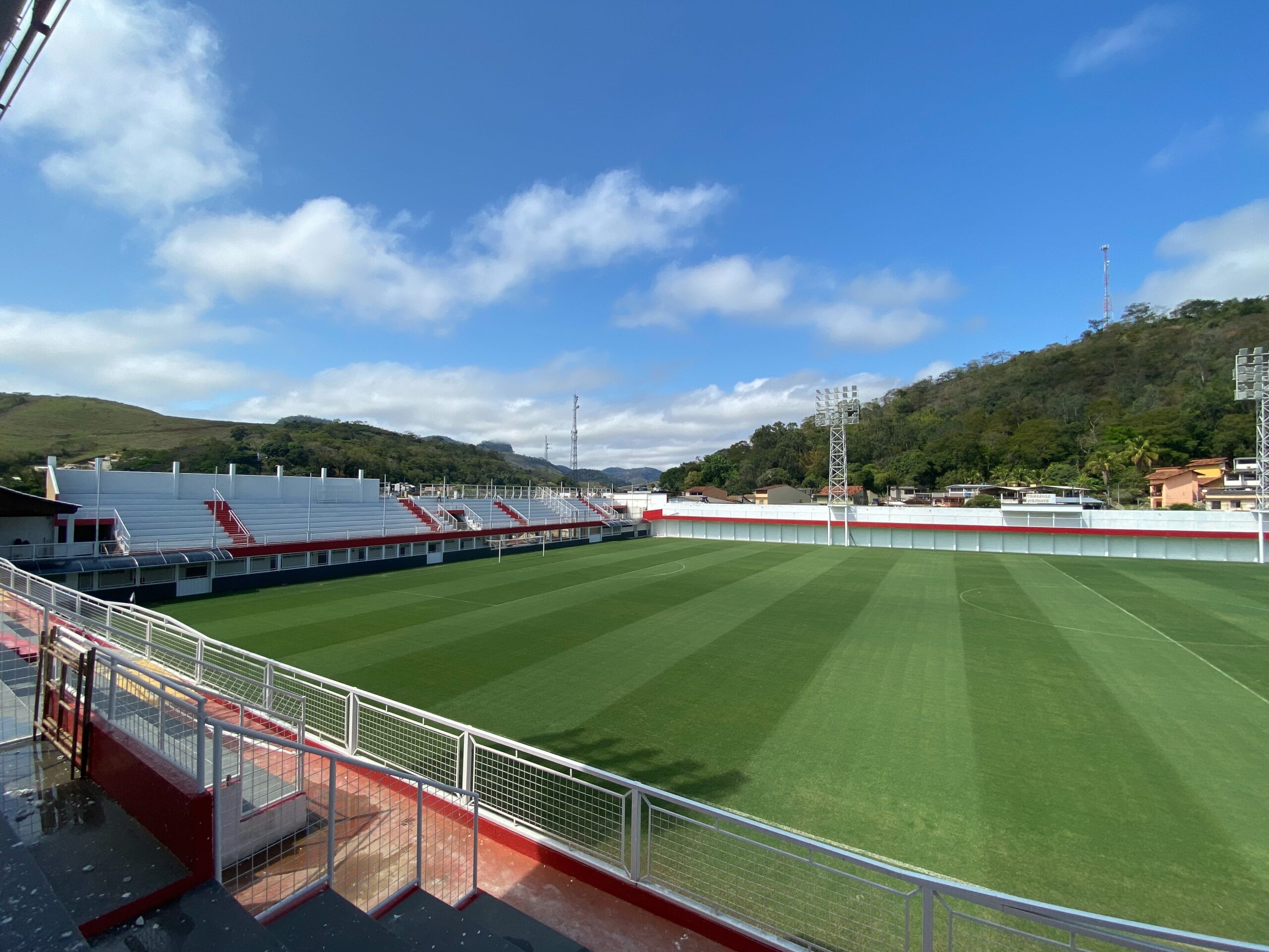 Tombense faz jogo-treino nesta segunda e busca mais dois testes para temporada 2025