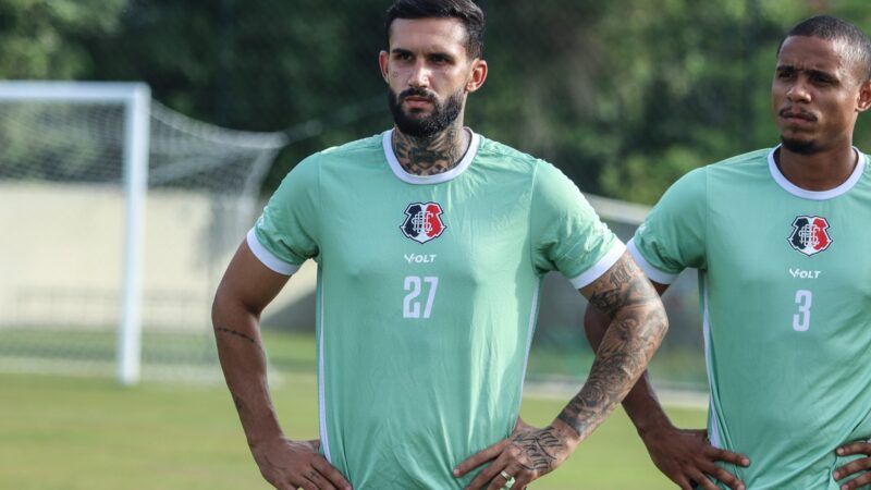 Zagueiro Michel Bennech se coloca à disposição para estrear pelo Santa Cruz contra o Treze