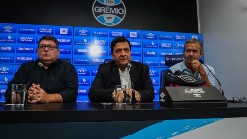 Há 16 dias da reapresentação, Grêmio segue com indefinição do técnico e sem mudanças no elenco