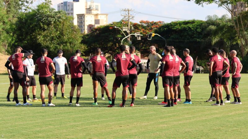 Botafogo-SP 2025: qual seu pedido de ano novo para o Tricolor? Vote na enquete