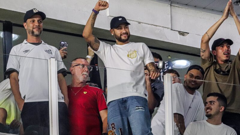 Santos prepara apresentação de Neymar no Pacaembu e na Vila Belmiro