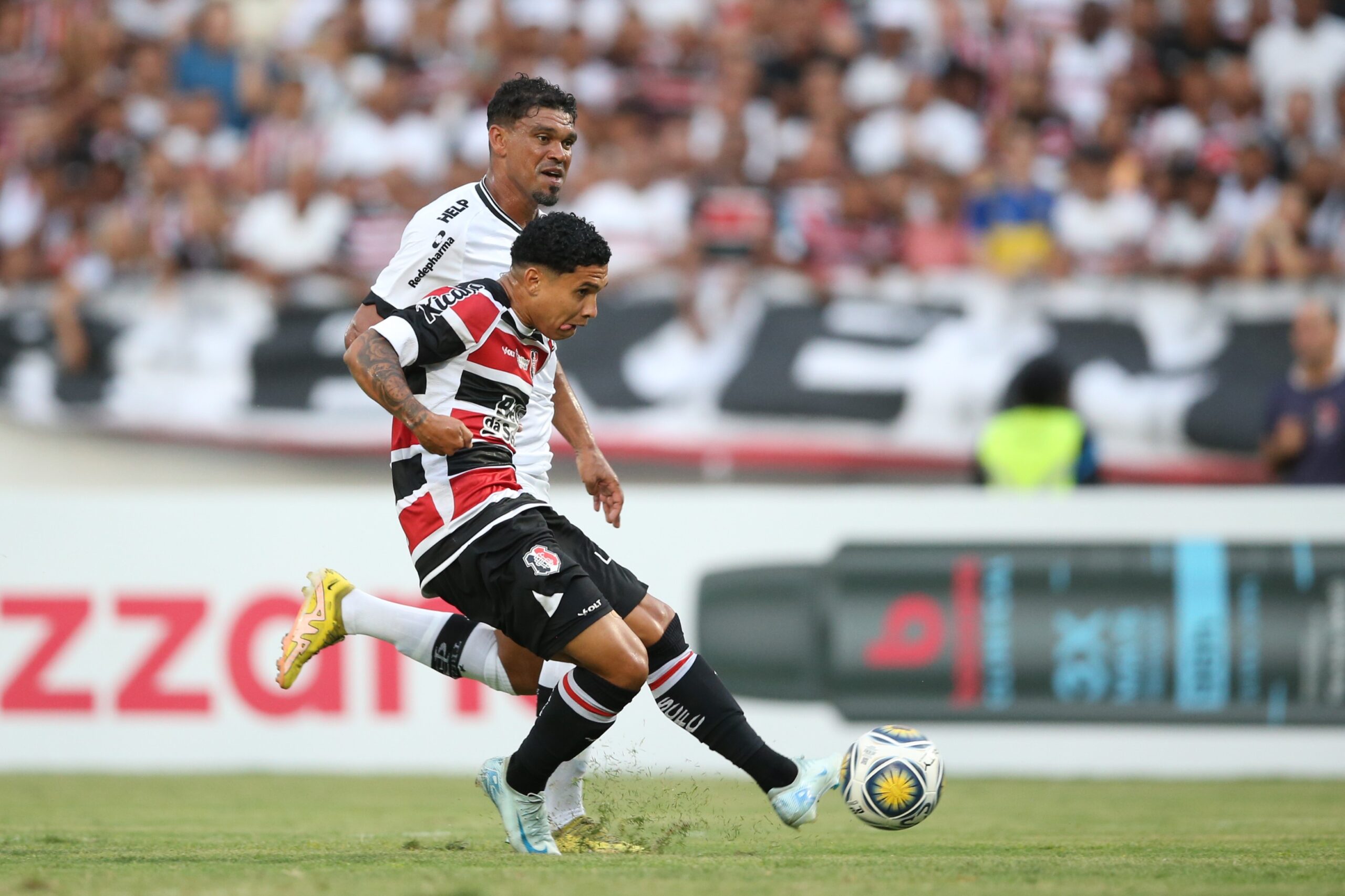 Apesar da eliminação na Copa do Nordeste, Thiaguinho comemora gol pelo Santa: “Moral lá em cima”