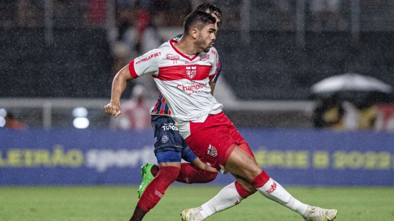 CRB anuncia empréstimo do zagueiro Matheus Mega ao Athletic