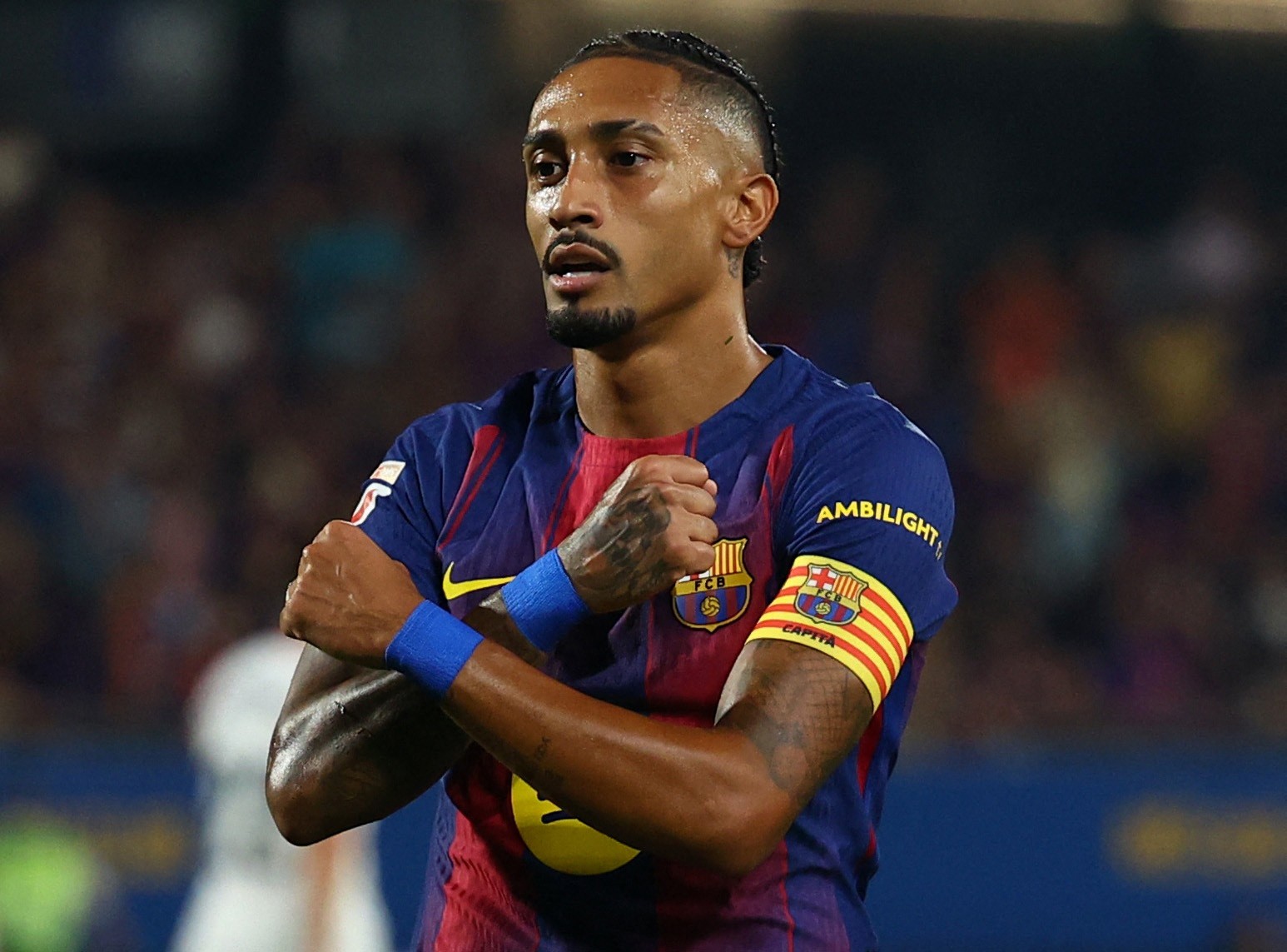 Raphinha sofre lesão e desfalca Barcelona por três semanas