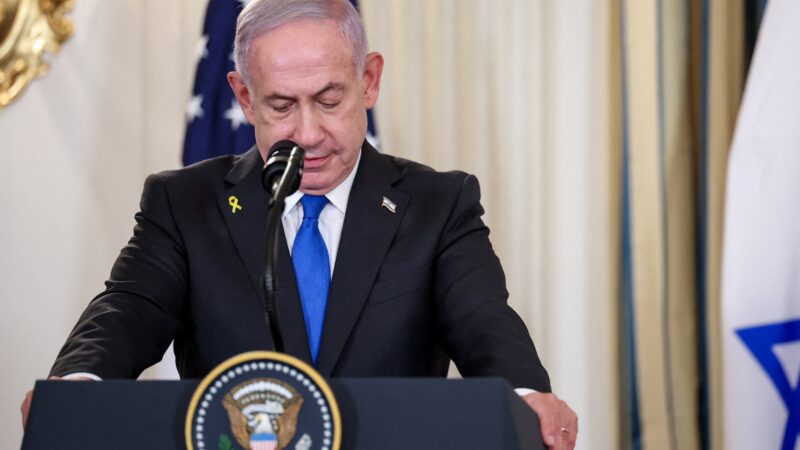 Pressionado internamente, Netanyahu diz que não concordou com Estado palestino em reunião com Trump