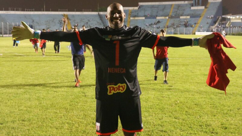 Vítima de infarto, Neneca calou 45 mil torcedores rivais e foi campeão brasileiro há 10 anos; veja