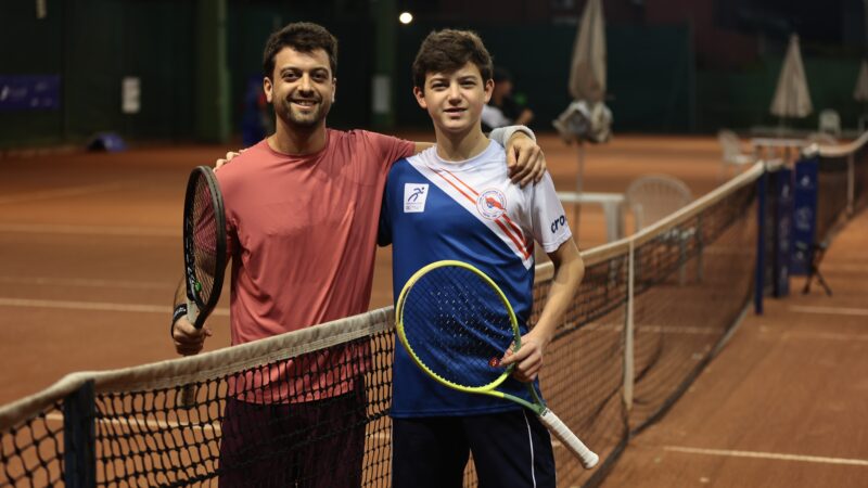Primeira rodada da categoria especial reúne experiência e juventude no 66º A Tribuna de Tênis