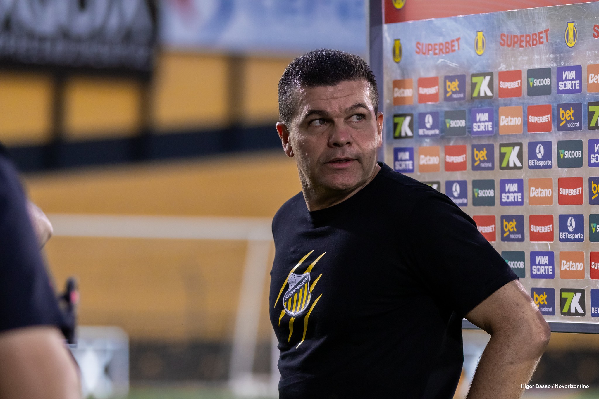 Vila Nova acerta contratação do técnico Umberto Louzer