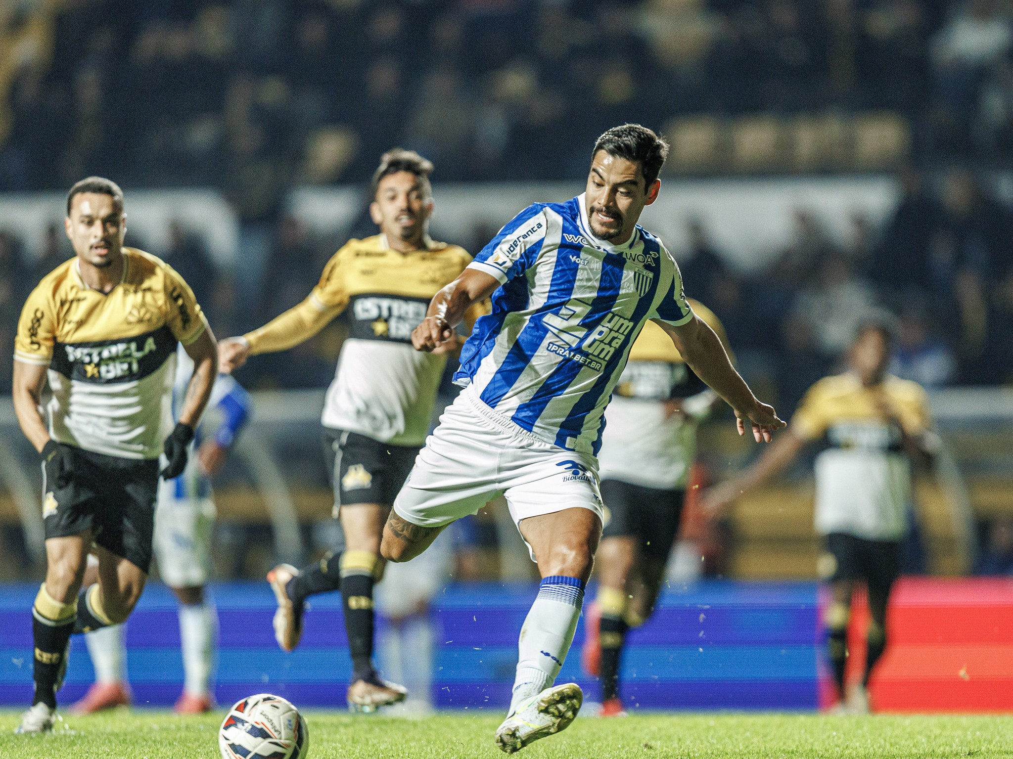 Barreto processa Avaí por valores pendentes