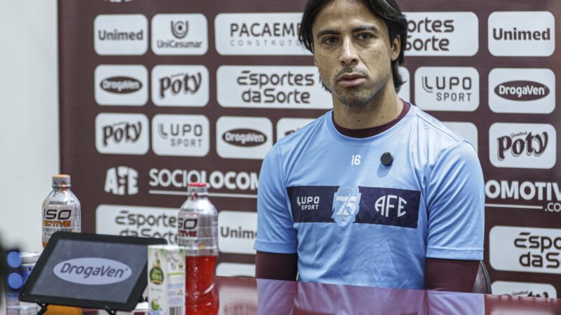 Ricardinho admite oscilação da Ferroviária e pede foco “jogo a jogo”